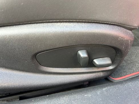 Used 2018 Chevrolet Camaro ZL1 image 51