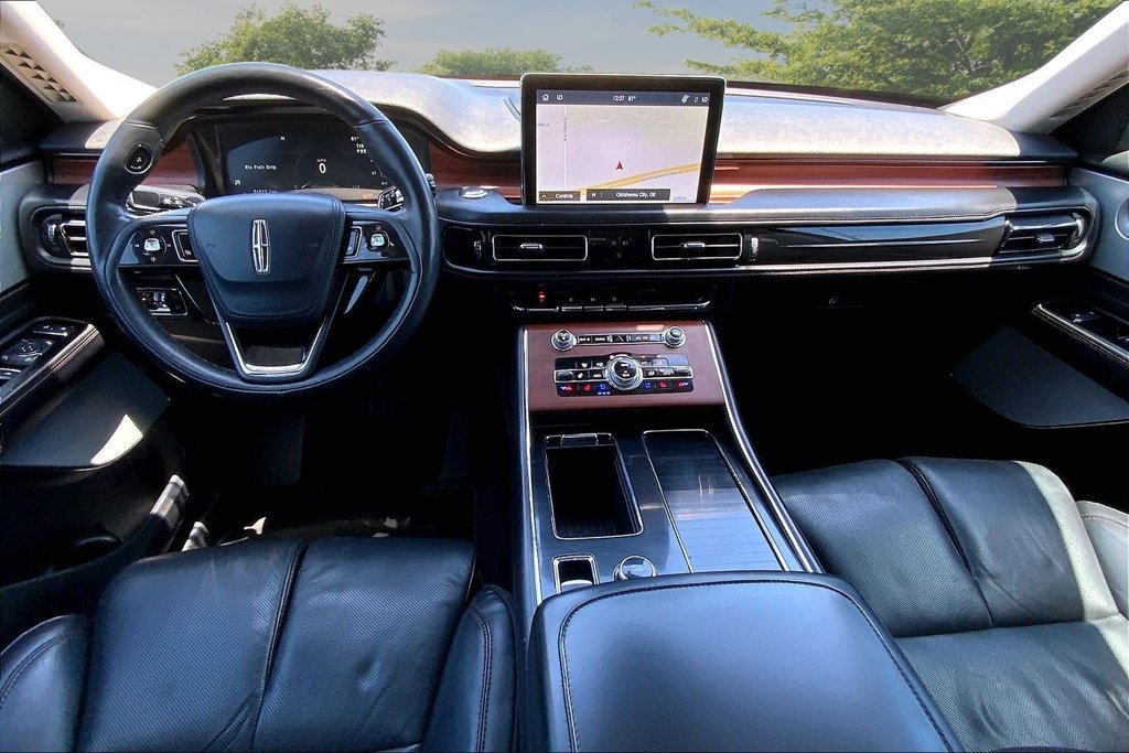 Used 2022 Lincoln Aviator Reserve w/ Equipment Group 201A AWD/4WD image 7