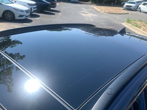 Certified 2024 Hyundai Kona Limited FWD image 15