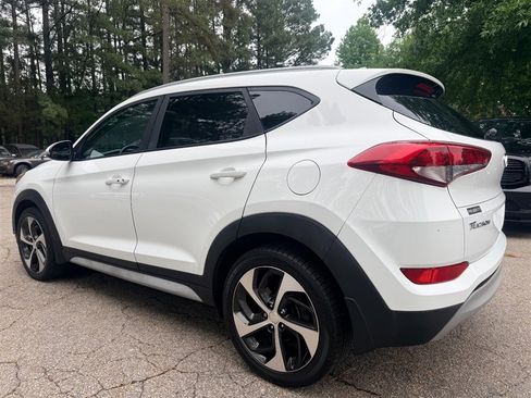 Used 2018 Hyundai Tucson Sport FWD image 3