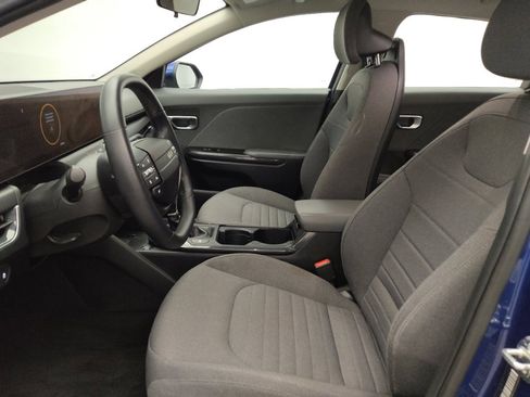 Used 2025 Kia K4 EX FWD image 17