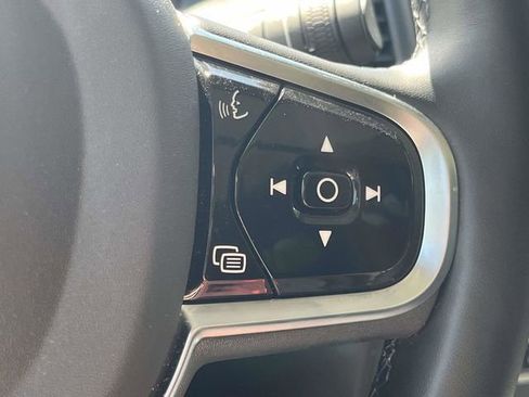 Used 2025 Volvo XC90 B5 Core image 35