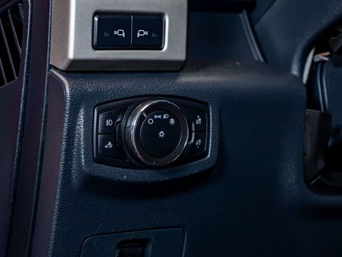 Used 2022 Ford F250 Lariat image 20