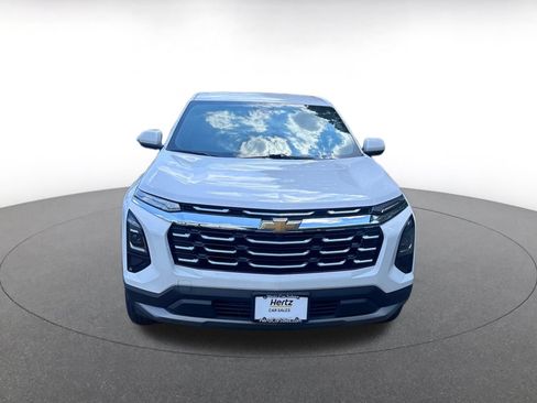 Used 2025 Chevrolet Equinox LT FWD image 4