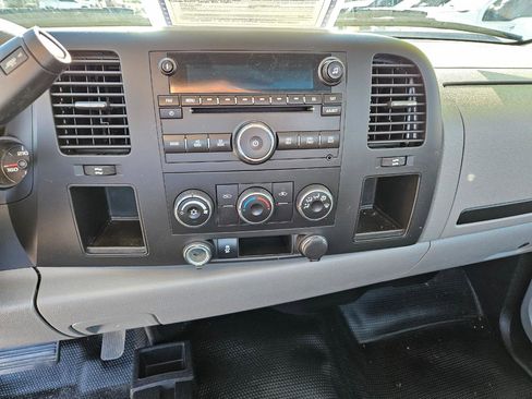 Used 2012 Chevrolet Silverado 1500 W/T AWD/4WD image 17
