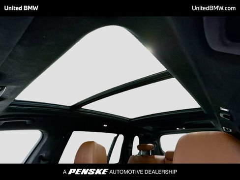 Used 2024 BMW X7 xDrive40i w/ M Sport Package AWD/4WD image 12