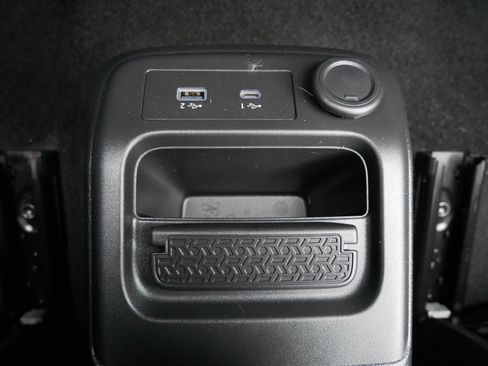 Certified 2023 Nissan Ariya AWD/4WD image 31