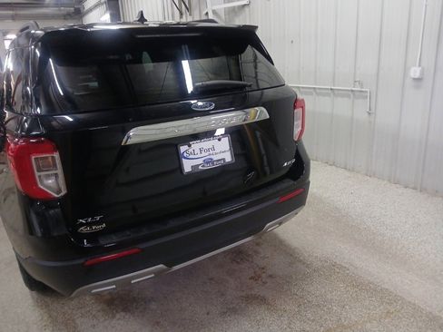 Certified 2023 Ford Explorer XLT w/ Equipment Group 202A image 24