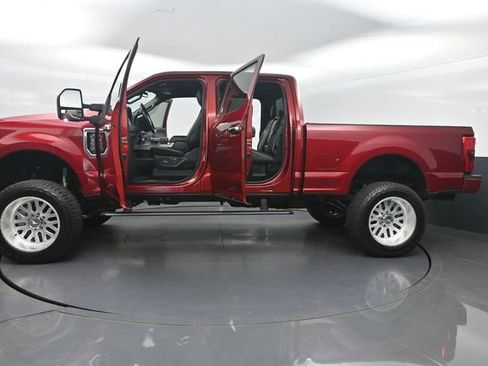 Used 2018 Ford F350 Platinum w/ Platinum Ultimate Package AWD/4WD image 35