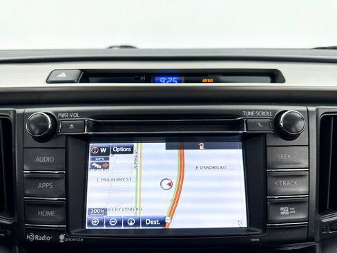 Used 2015 Toyota RAV4 Limited image 18