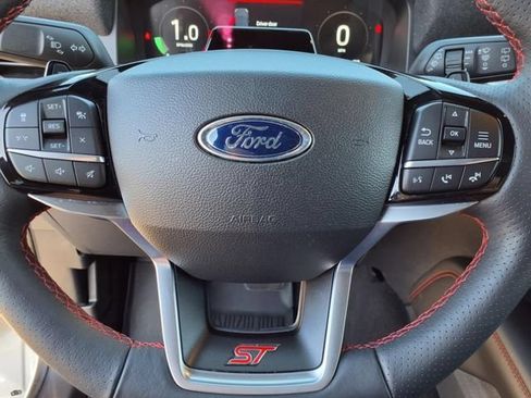 Used 2025 Ford Explorer ST AWD/4WD image 25