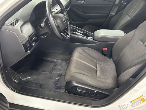 Used 2023 Honda Accord Sport image 10