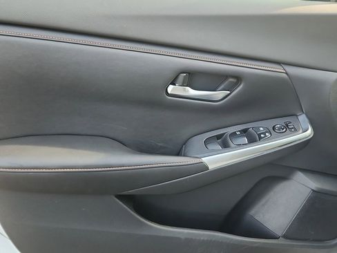 Used 2020 Nissan Sentra SR w/ Lighting Package FWD image 12