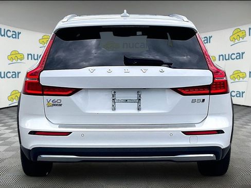 Used 2025 Volvo V60 B5 Cross Country Plus w/ Protection Package Premier AWD/4WD image 5