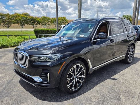 Used 2021 BMW X7 xDrive40i w/ Premium Package AWD/4WD image 16