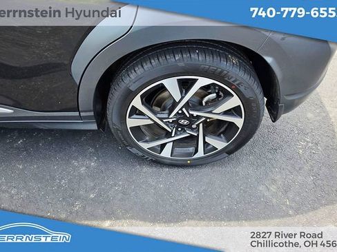 Used 2022 Hyundai Kona Limited w/ Winter Weather Package AWD/4WD image 23