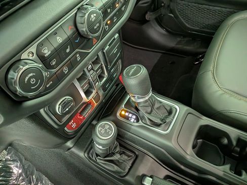 New 2026 Jeep Gladiator Mojave AWD/4WD image 25