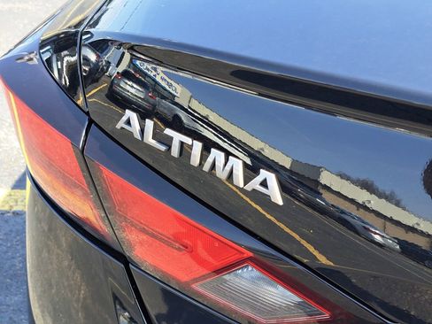 Used 2023 Nissan Altima 2.5 SV FWD image 8