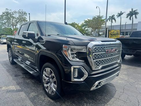 Used 2020 GMC Sierra 1500 Denali w/ Technology Package AWD/4WD image 3