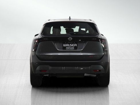 Used 2025 Nissan Kicks SR image 4