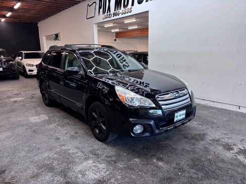 Used 2013 Subaru Outback 2.5i Premium AWD/4WD image 2