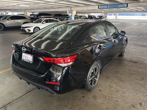 Used 2025 Nissan Sentra SV w/ All-Weather Package image 30