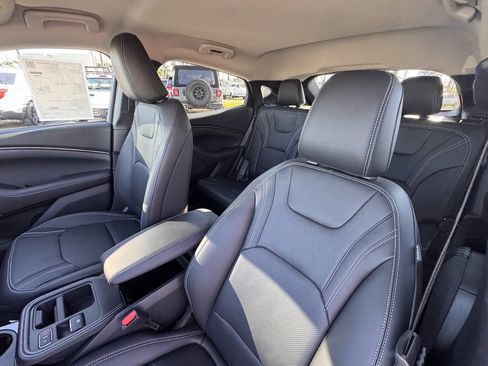 Certified 2025 Ford Mustang Mach-E Premium image 20