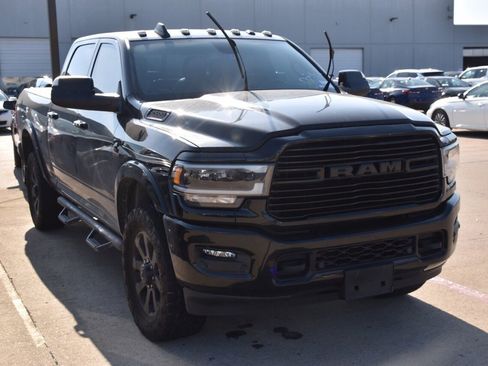 Used 2021 RAM 2500 Laramie w/ Night Edition image 4