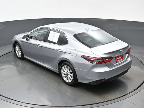 Used 2023 Toyota Camry LE FWD image 37