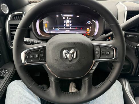 New 2026 RAM 2500 Laramie AWD/4WD image 10