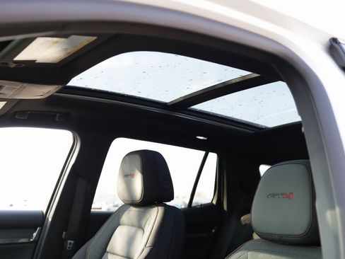 New 2026 GMC Terrain AT4 w/ Technology Package II image 26