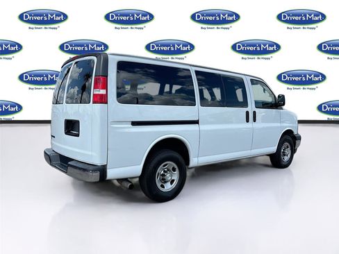 Used 2020 Chevrolet Express 3500 LT w/ LT Preferred Equipment Group RWD image 7