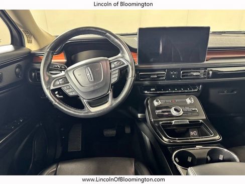 Used 2022 Lincoln Nautilus Reserve AWD/4WD image 19