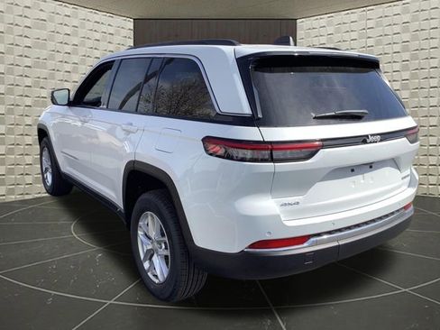 New 2026 Jeep Grand Cherokee Laredo image 6