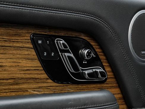 Used 2018 Land Rover Range Rover Supercharged image 54