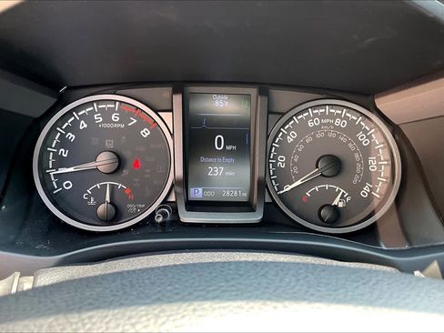 Used 2023 Toyota Tacoma TRD Off-Road w/ Technology Package AWD/4WD image 26