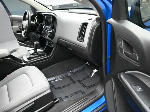 Used 2021 Chevrolet Colorado W/T w/ Custom Special Edition AWD/4WD image 19