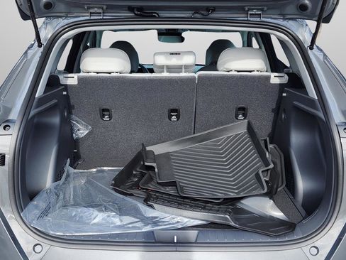 New 2026 Hyundai Kona SEL Premium image 8