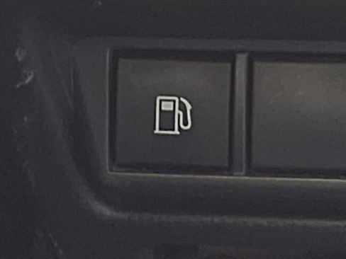 Used 2024 Toyota Prius XLE image 15