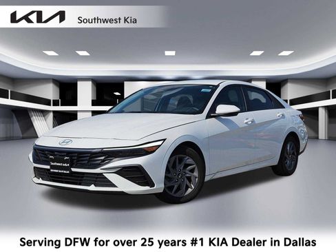 Used 2024 Hyundai Elantra SEL FWD image 1