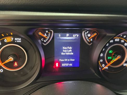 Used 2025 Jeep Wrangler Unlimited Sport AWD/4WD image 17