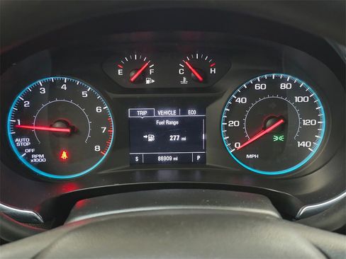 Used 2020 Chevrolet Malibu LT image 24