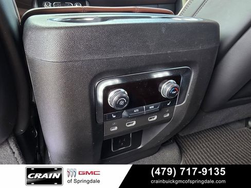 Used 2024 GMC Yukon Denali Ultimate AWD/4WD image 25
