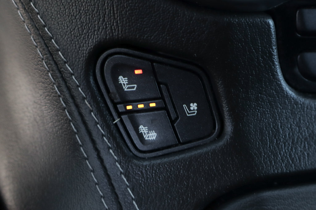 Used 2020 Chevrolet Tahoe Premier RWD image 40