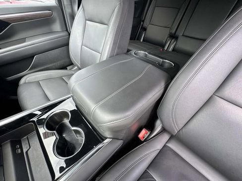Used 2025 Chevrolet Tahoe Z71 AWD/4WD image 51