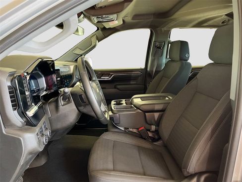 Used 2024 Chevrolet Silverado 1500 LT image 21