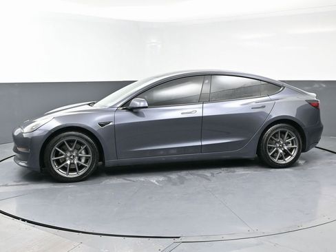 Used 2022 Tesla Model 3 Long Range image 5