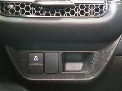 Used 2024 Honda HR-V EX-L image 10