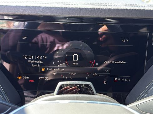 New 2026 GMC Yukon XL Elevation AWD/4WD image 12