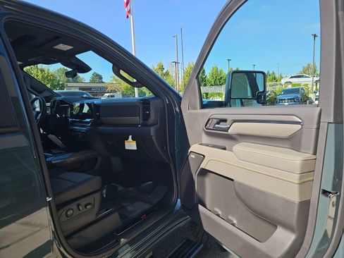 New 2026 Chevrolet Silverado 2500 ZR2 w/ LPO, Dark Essentials Package AWD/4WD image 13